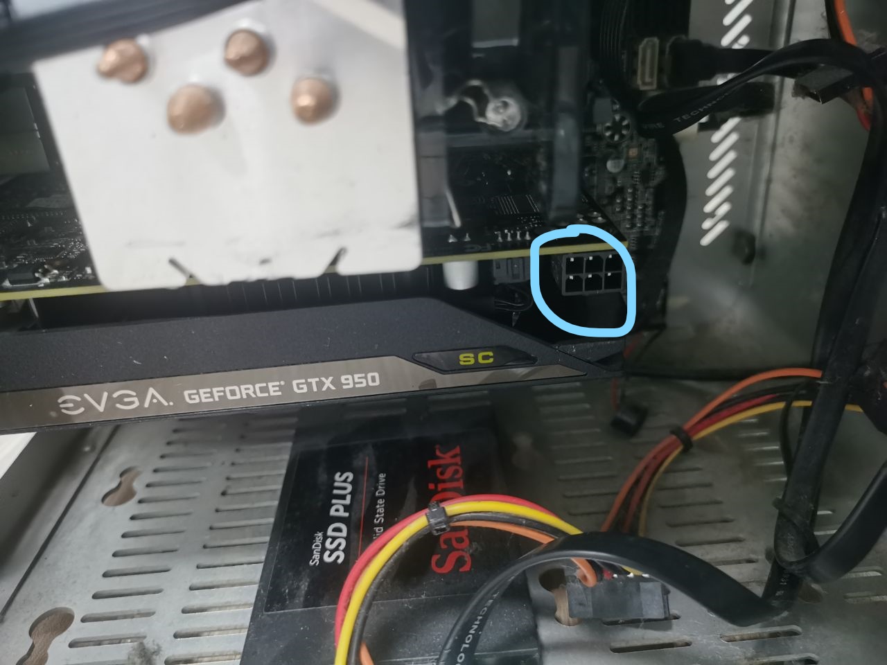 开机电脑提示：please power down and connect the pcie power cable(s）for this graphice card